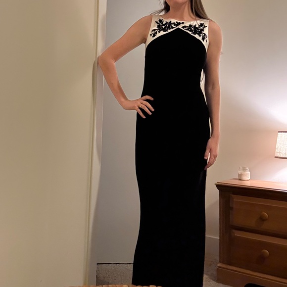 Lauren Ralph Lauren Evening Gown Black and White Dress with Sequin Detail - Picture 3 of 6